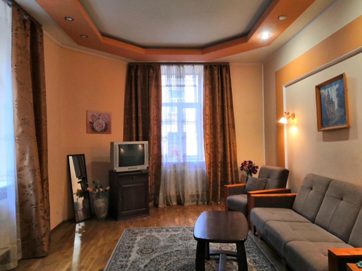 Apartament-Minihotel Elpida Lemberg Exterior foto